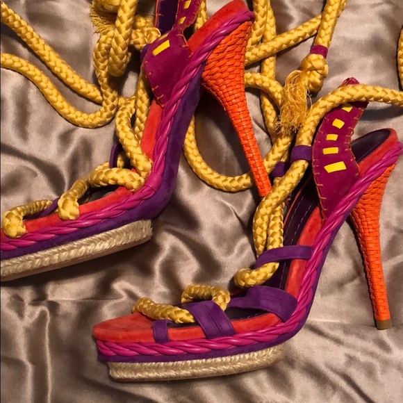 Christian Dior high heel shoe - Picture 2 of 8